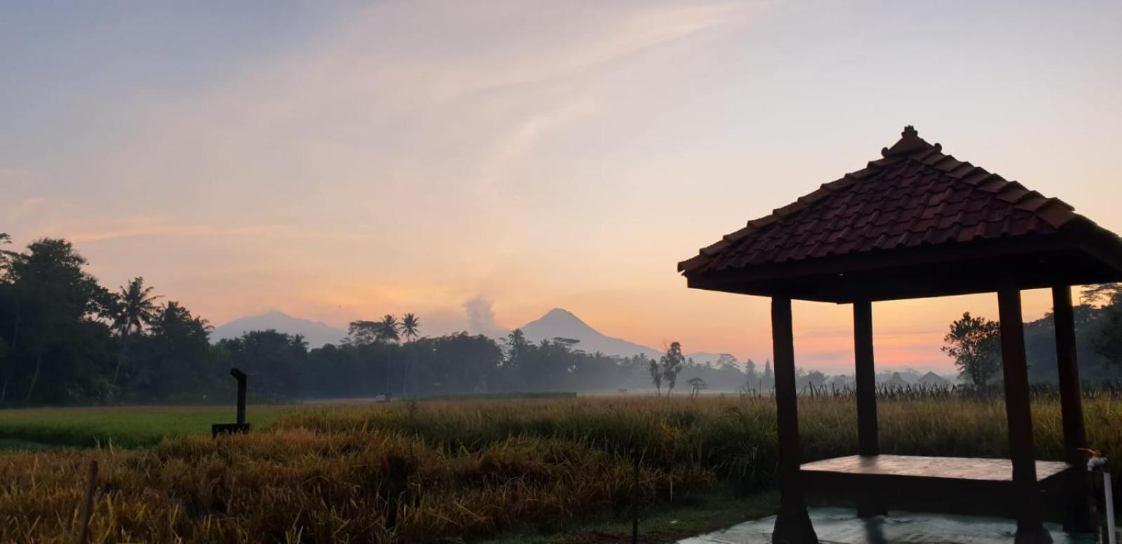 Anugrah Borobudur 1 & 2 Magelang Exterior photo